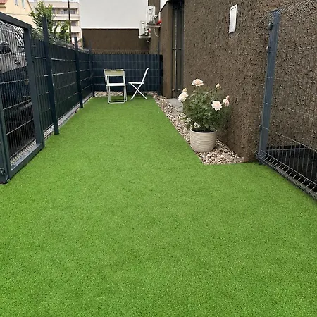 Lent Riverside Apartma *